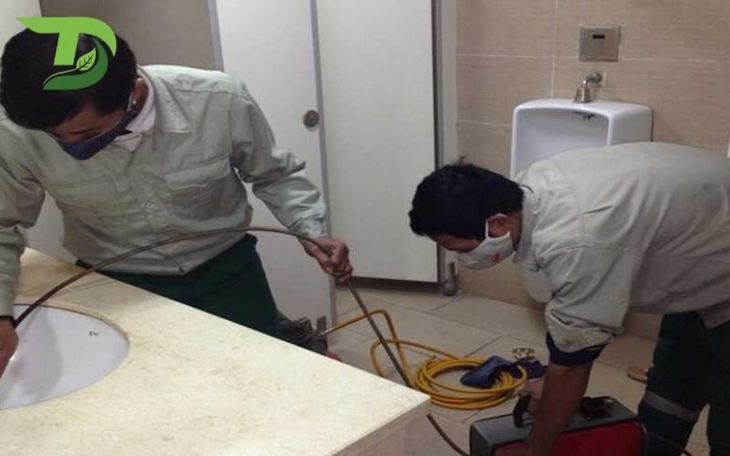Nghẹt cống do dị vật