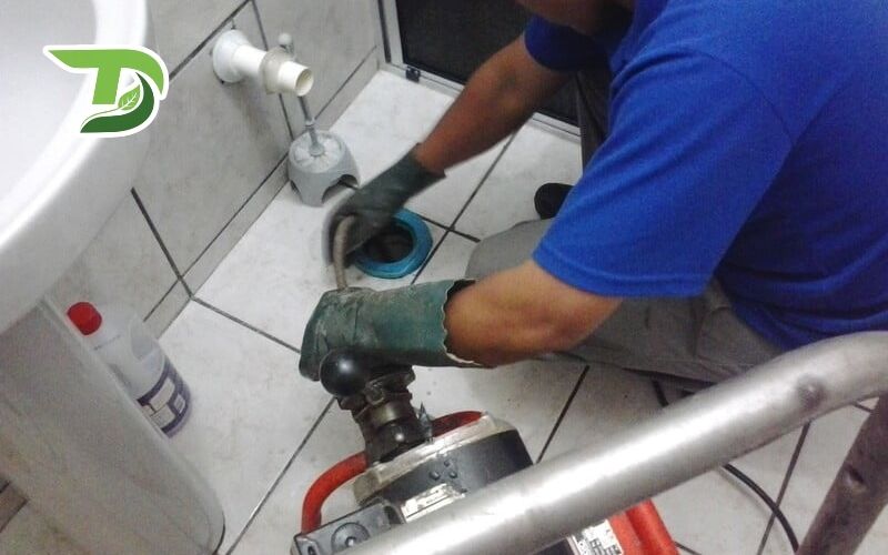 Thông bồn cầu Long Điền