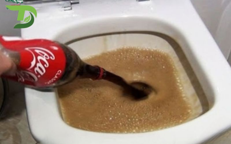 Thông cống bằng Coca